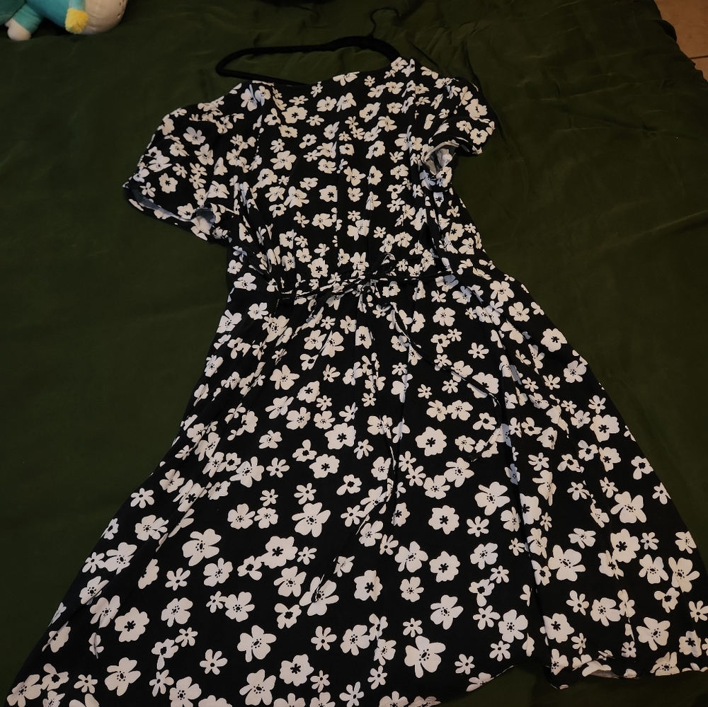SO Black and White Floral Women's 1X Dress